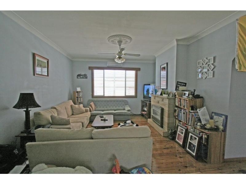 13 Matthew Street, Cessnock NSW 2325