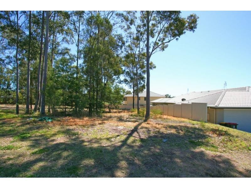 4 Traminer Grove, Cessnock NSW 2325