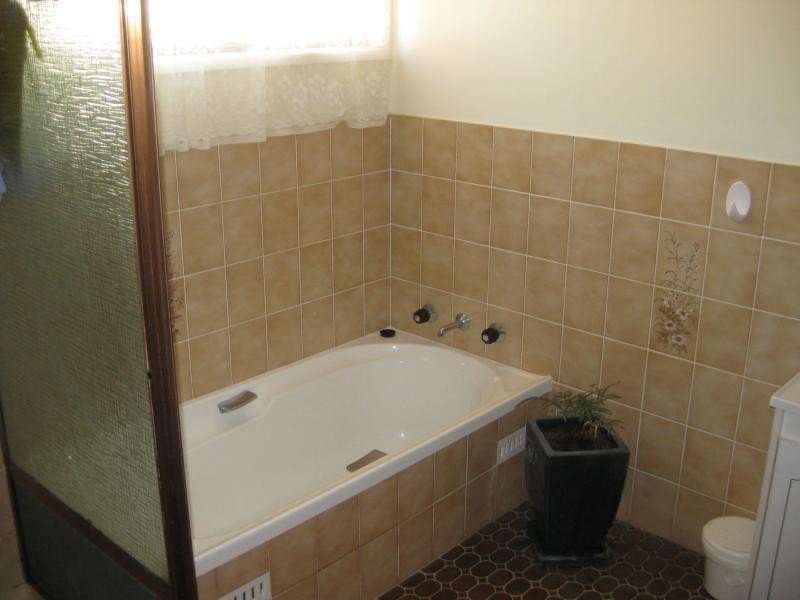 31 Howe Street, Broke NSW 2330