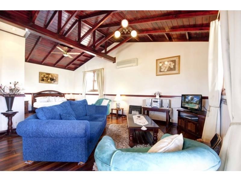 96 Olsen Road, Lovedale NSW 2325