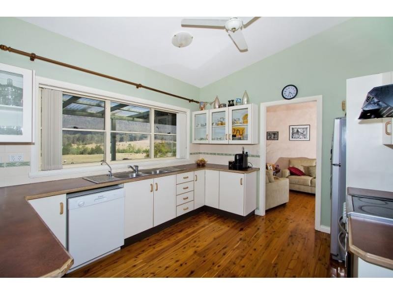 690 Lambs Valley Road, Lambs Valley NSW 2335