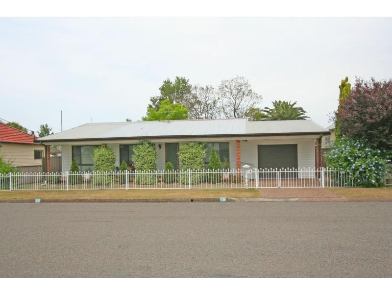 19 Catherine Street, Cessnock NSW 2325
