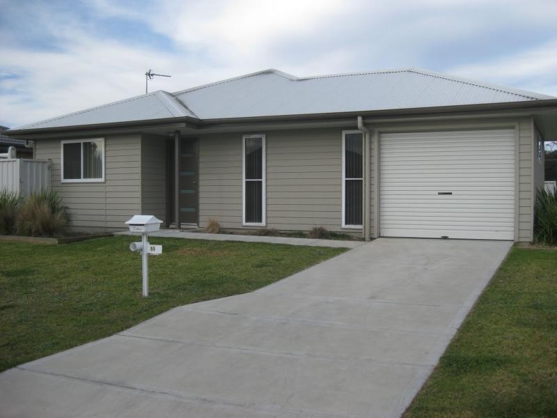 55 Garland Road, Cessnock NSW 2325