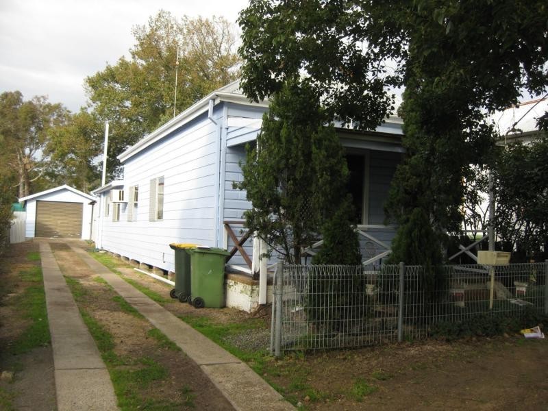 25 Cooper Street, Cessnock NSW 2325