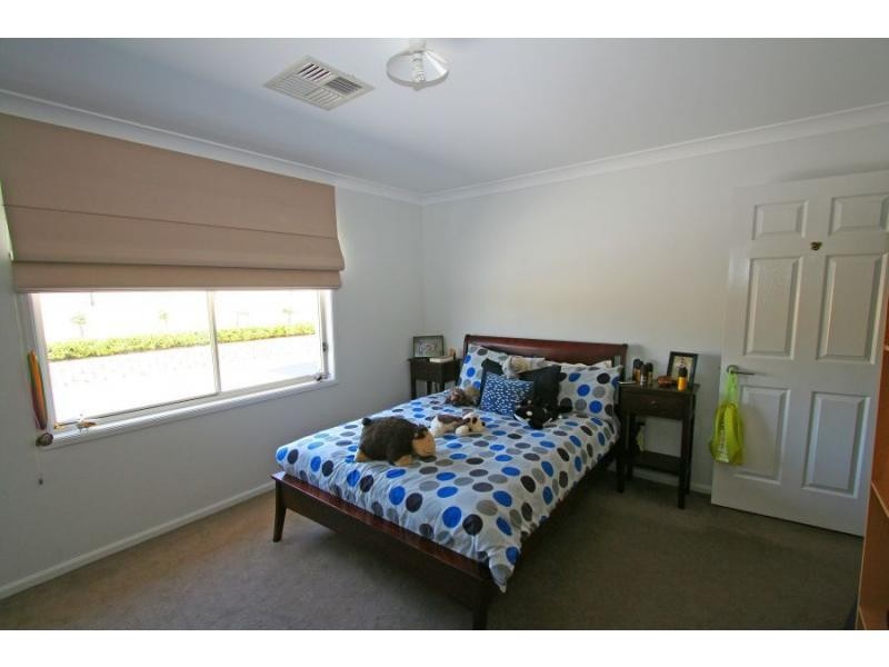 18 McKensey Street, Nulkaba NSW 2325