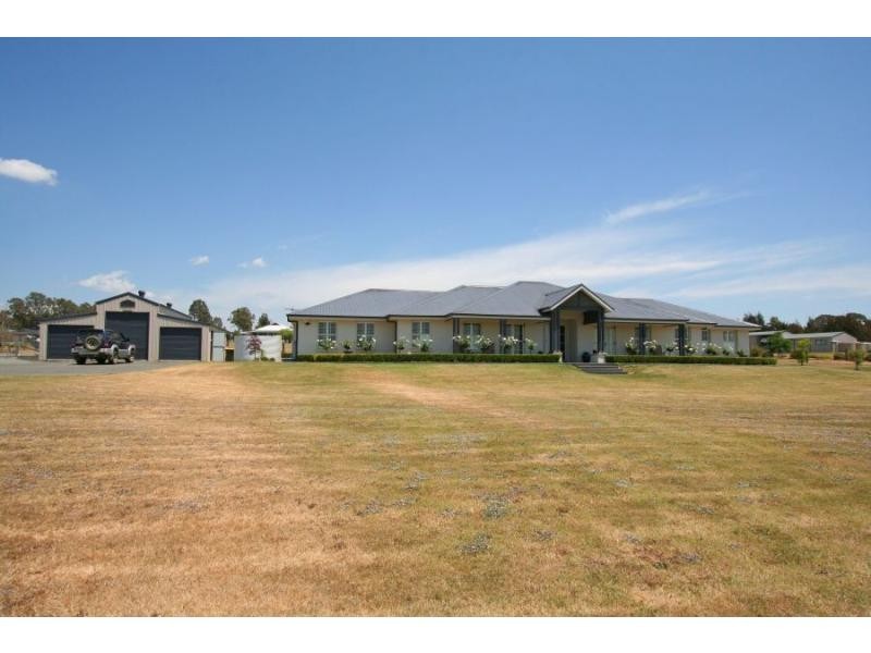 18 McKensey Street, Nulkaba NSW 2325