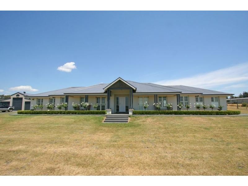 18 McKensey Street, Nulkaba NSW 2325