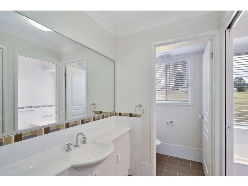 8 Tenth Street, Millfield NSW 2325