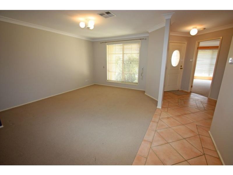 15 Cabernet Grove, Cessnock NSW 2325