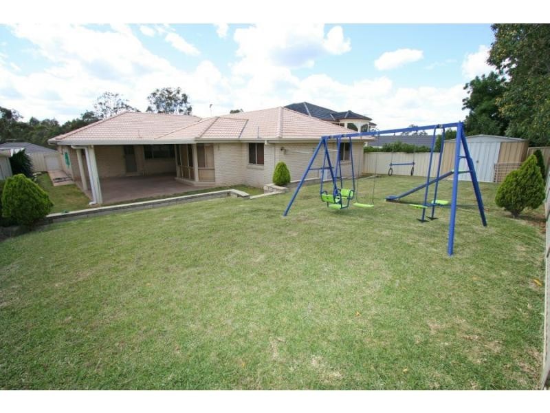 15 Cabernet Grove, Cessnock NSW 2325