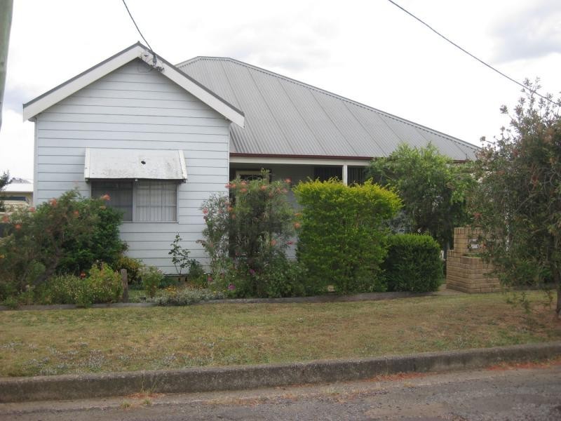 24 Shedden Street, Cessnock NSW 2325