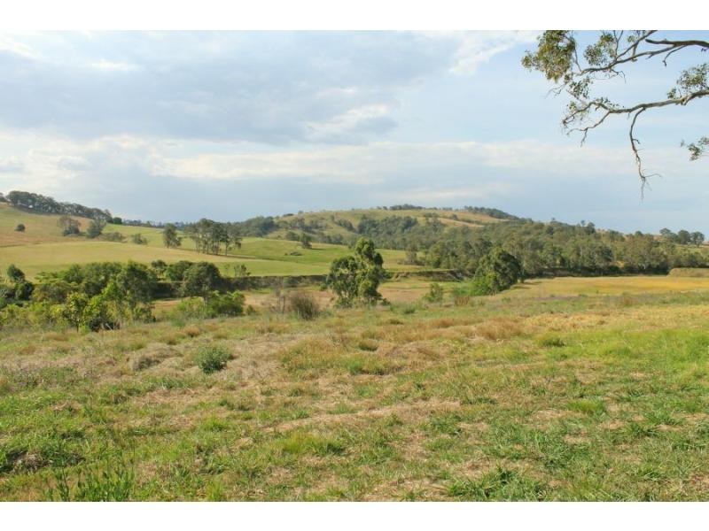 154 Sandy Creek Road, Mount Vincent NSW 2323