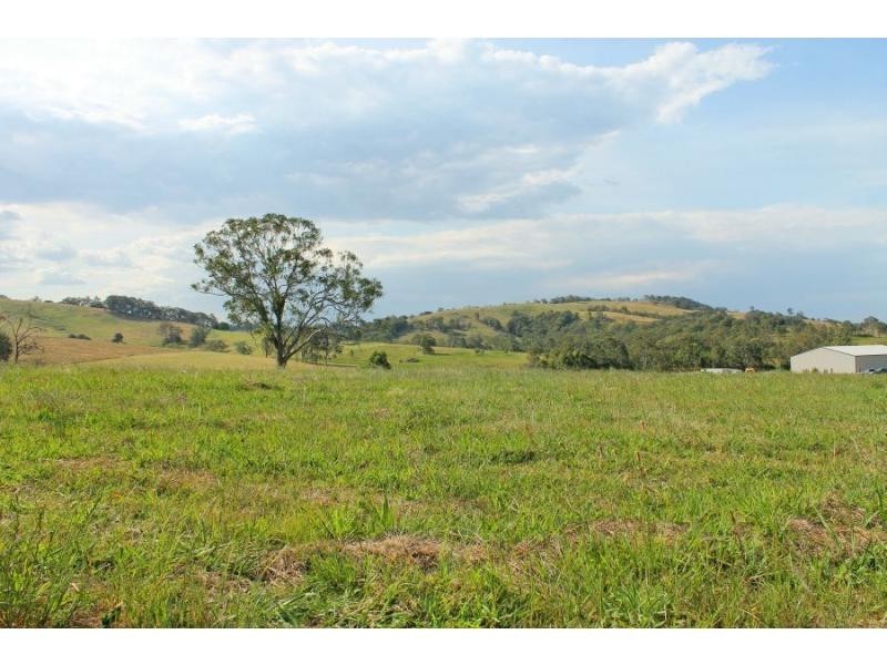 154 Sandy Creek Road, Mount Vincent NSW 2323