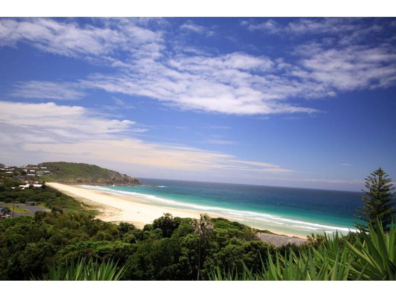 115 Newmans Drive, Blueys Beach NSW 2428