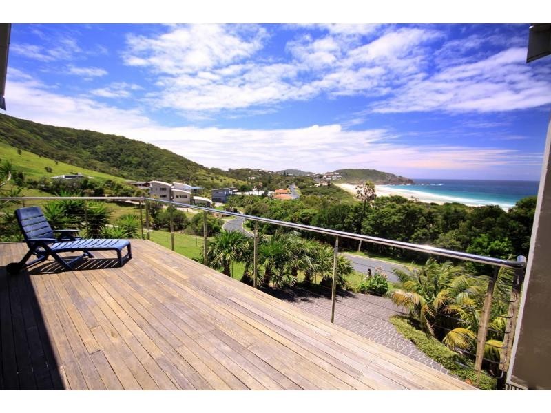 115 Newmans Drive, Blueys Beach NSW 2428