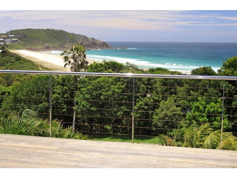 115 Newmans Drive, Blueys Beach NSW 2428
