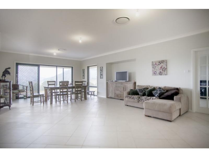 1596 Maitland Vale Road, Lambs Valley NSW 2335