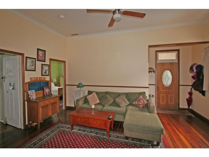 37 Mount View Road, Cessnock NSW 2325