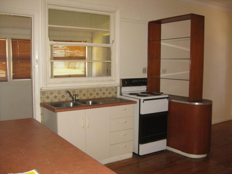 3 Wollombi Road, Cessnock NSW 2325