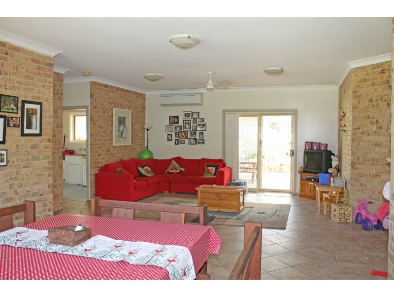 102 Olsen Road, Lovedale NSW 2325