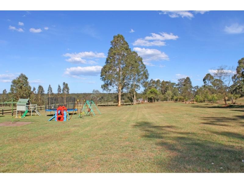 102 Olsen Road, Lovedale NSW 2325