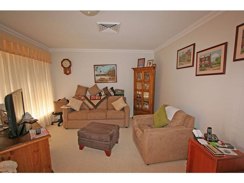 7 Links Avenue, Cessnock NSW 2325