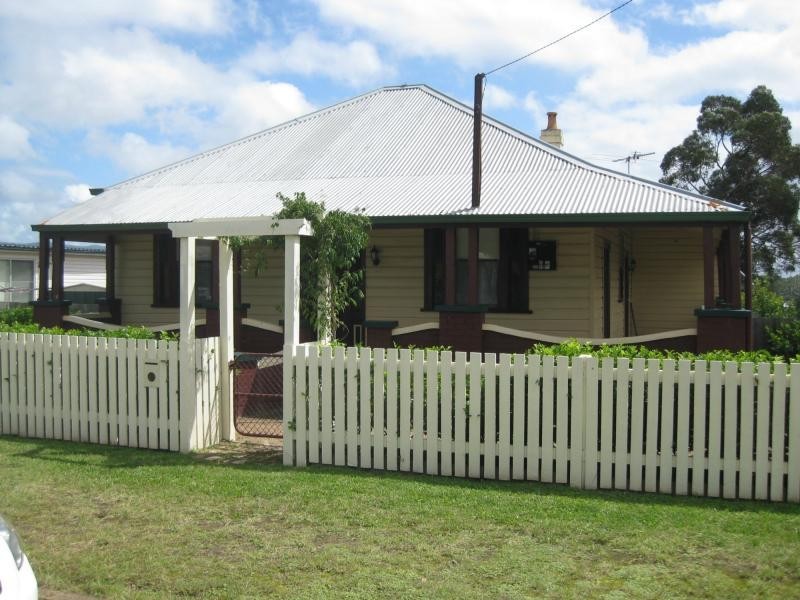 20 Foster Street, Cessnock NSW 2325