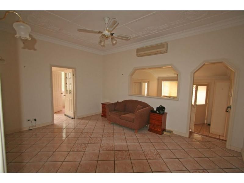 15 Regent Street, Cessnock NSW 2325