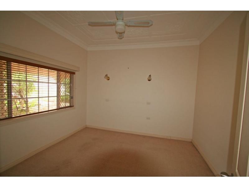 15 Regent Street, Cessnock NSW 2325