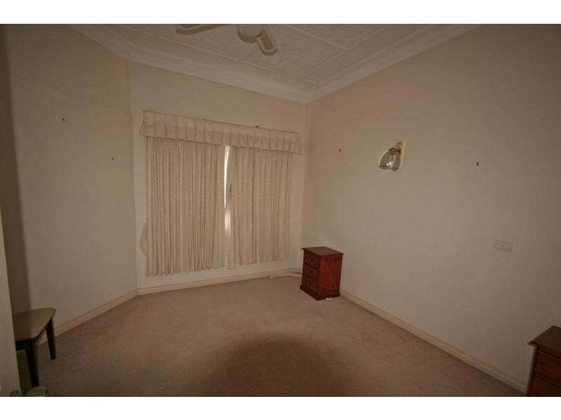 15 Regent Street, Cessnock NSW 2325