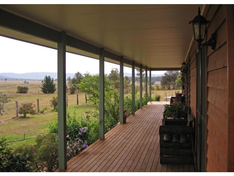 155 Barraba Lane, Quorrobolong NSW 2325