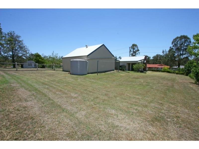 2 Thomas Street, North Rothbury NSW 2335
