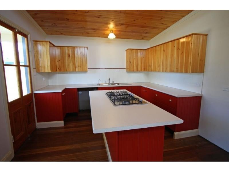 2 Thomas Street, North Rothbury NSW 2335