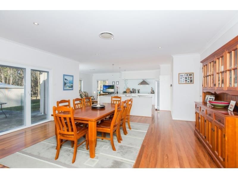 14 Hanwood Road, North Rothbury NSW 2335