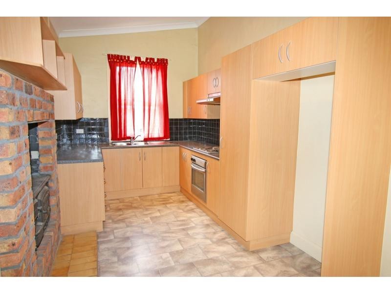 36 Cooper Street, Cessnock NSW 2325