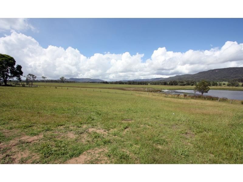 5 Tenth Avenue, Millfield NSW 2325