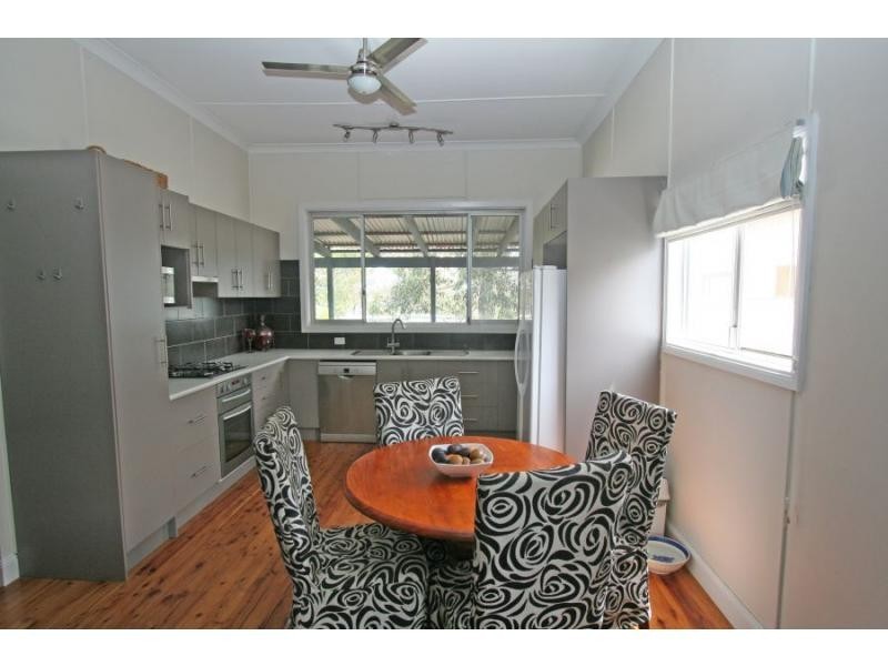 35 Hall Street, Cessnock NSW 2325