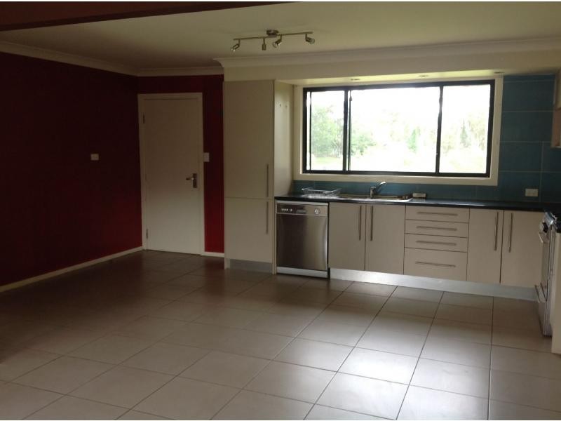 36 Rothbury Street, North Rothbury NSW 2335