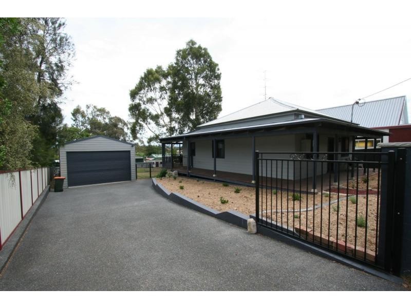 35 Hall Street, Cessnock NSW 2325