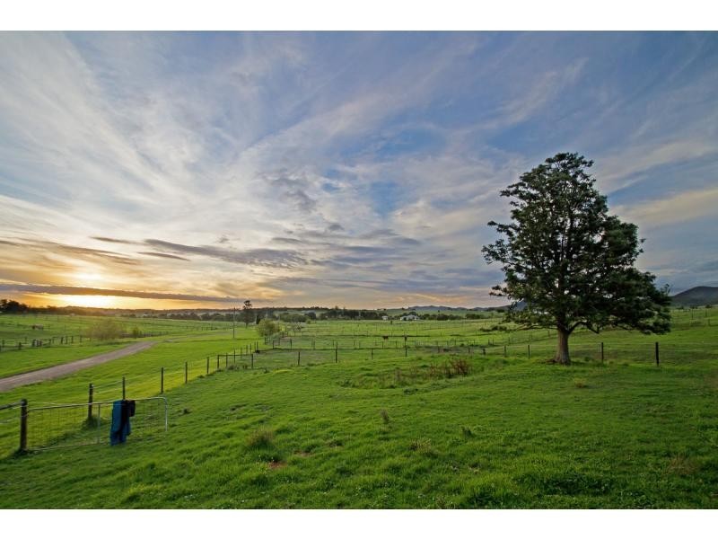 974 Luskintyre Road, Luskintyre NSW 2321