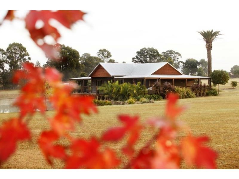 60 Majors Lane, Lovedale NSW 2325