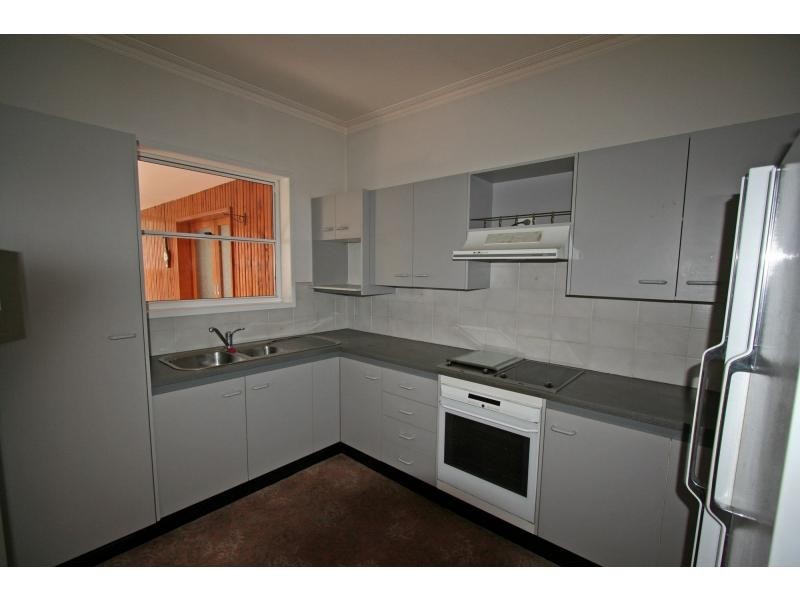 18 Bent Street, Cessnock NSW 2325