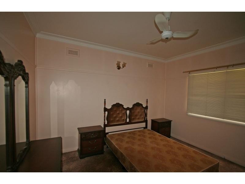 18 Bent Street, Cessnock NSW 2325