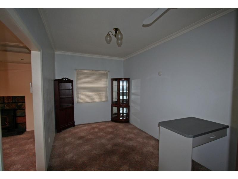 18 Bent Street, Cessnock NSW 2325