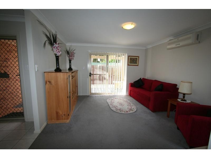 2/11A Greta Street, Aberdare NSW 2325