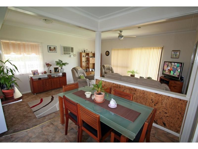 61 Mills Crescent, Cessnock NSW 2325