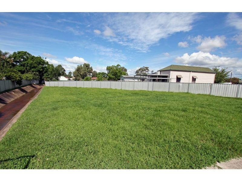 61 Mills Crescent, Cessnock NSW 2325