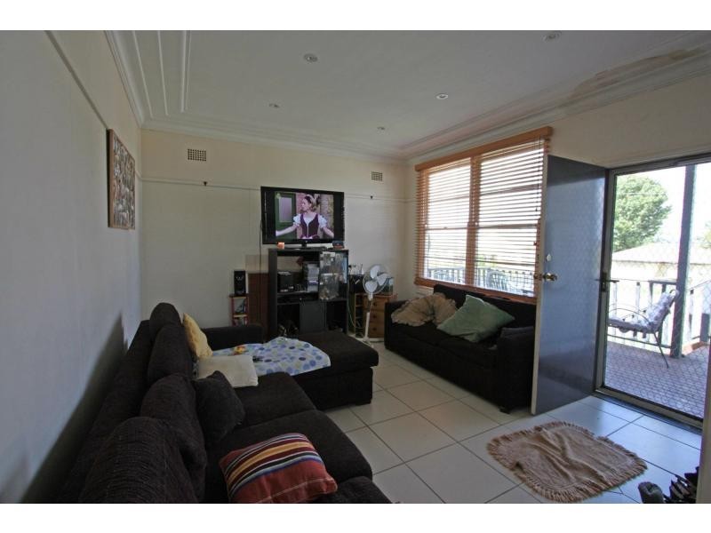 12 Lambert Street, Cessnock NSW 2325