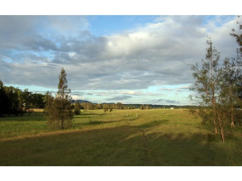 303 Standen Drive, Lower Belford NSW 2335