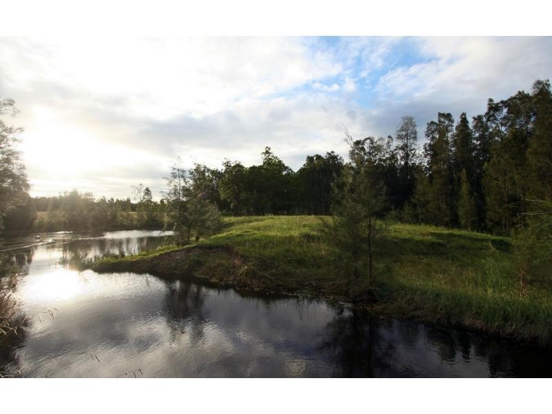 303 Standen Drive, Lower Belford NSW 2335